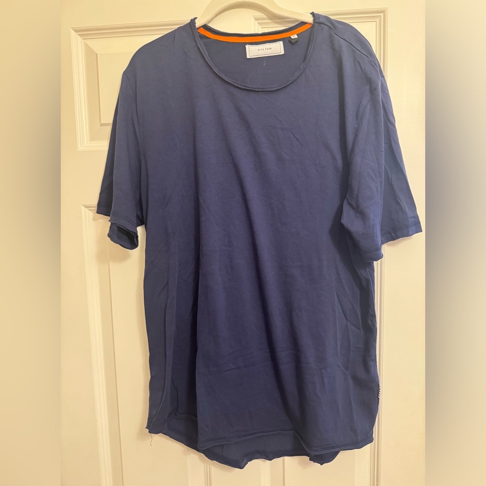Lightweight Men’s Tshirt - XL